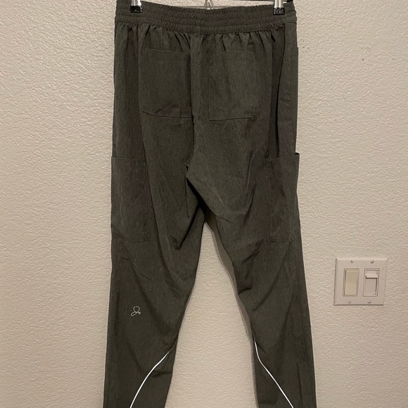 Jaanuu Charge Cargo Drawcord Scrub Bottoms - Picture 3 of 5
